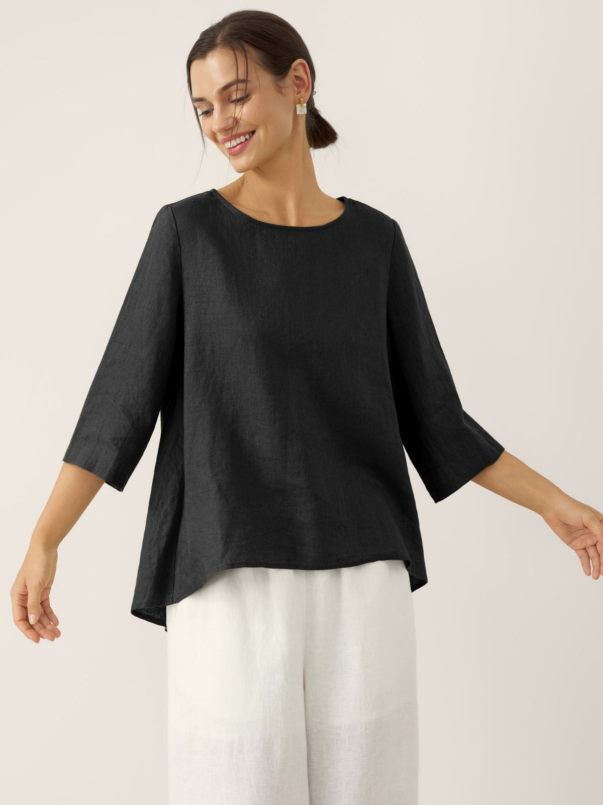 Linen Blouse in Charcoal Black – Mirabel by Maravesse