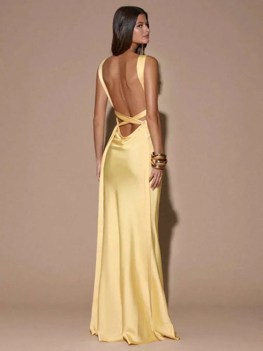 Backless Maxi Dress – Oriane by Maravesse (5)