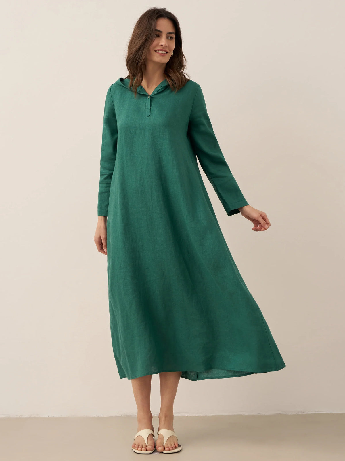 Linen Maxi Dress in Verdant Green – Marlowe by Maravesse