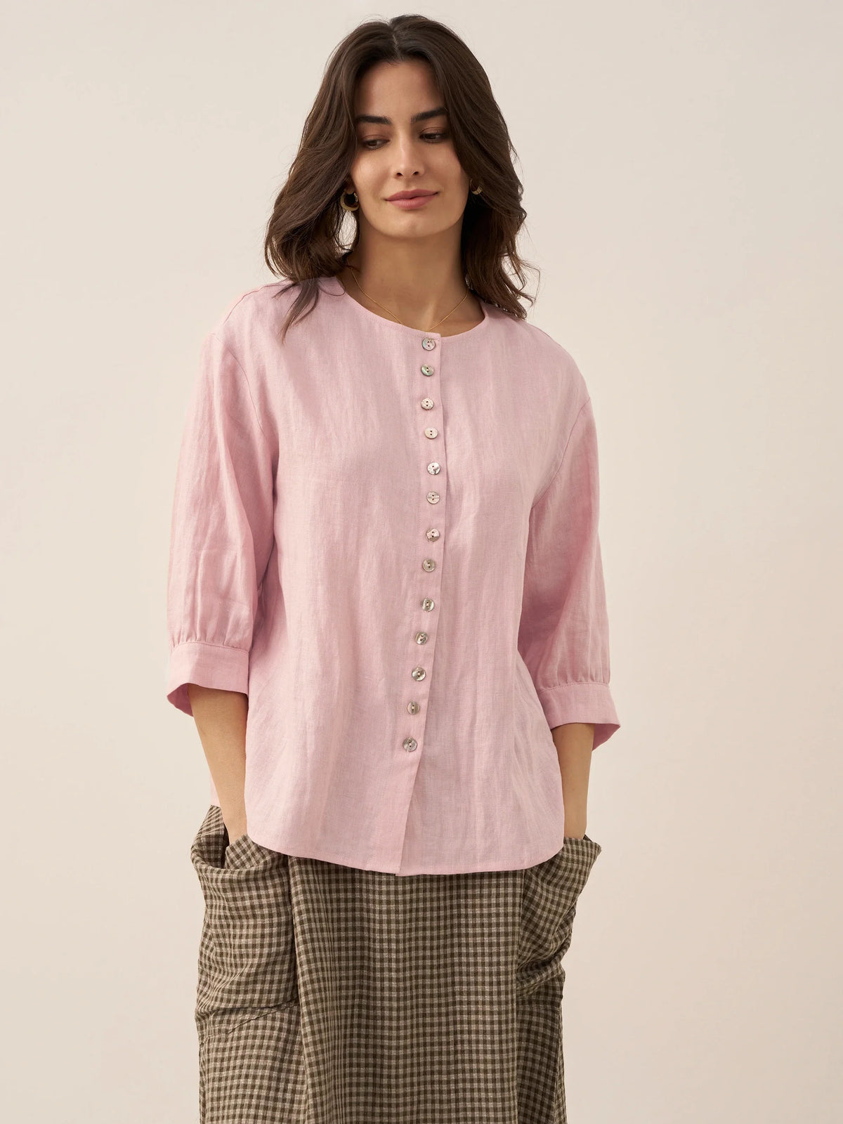 Linen Blouse in Rosa – Odette by Maravesse
