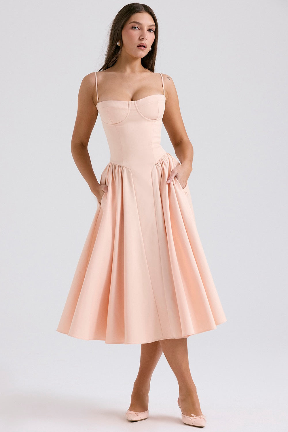 Corset Midi Dress in Light Pink – Saar by Maravesse