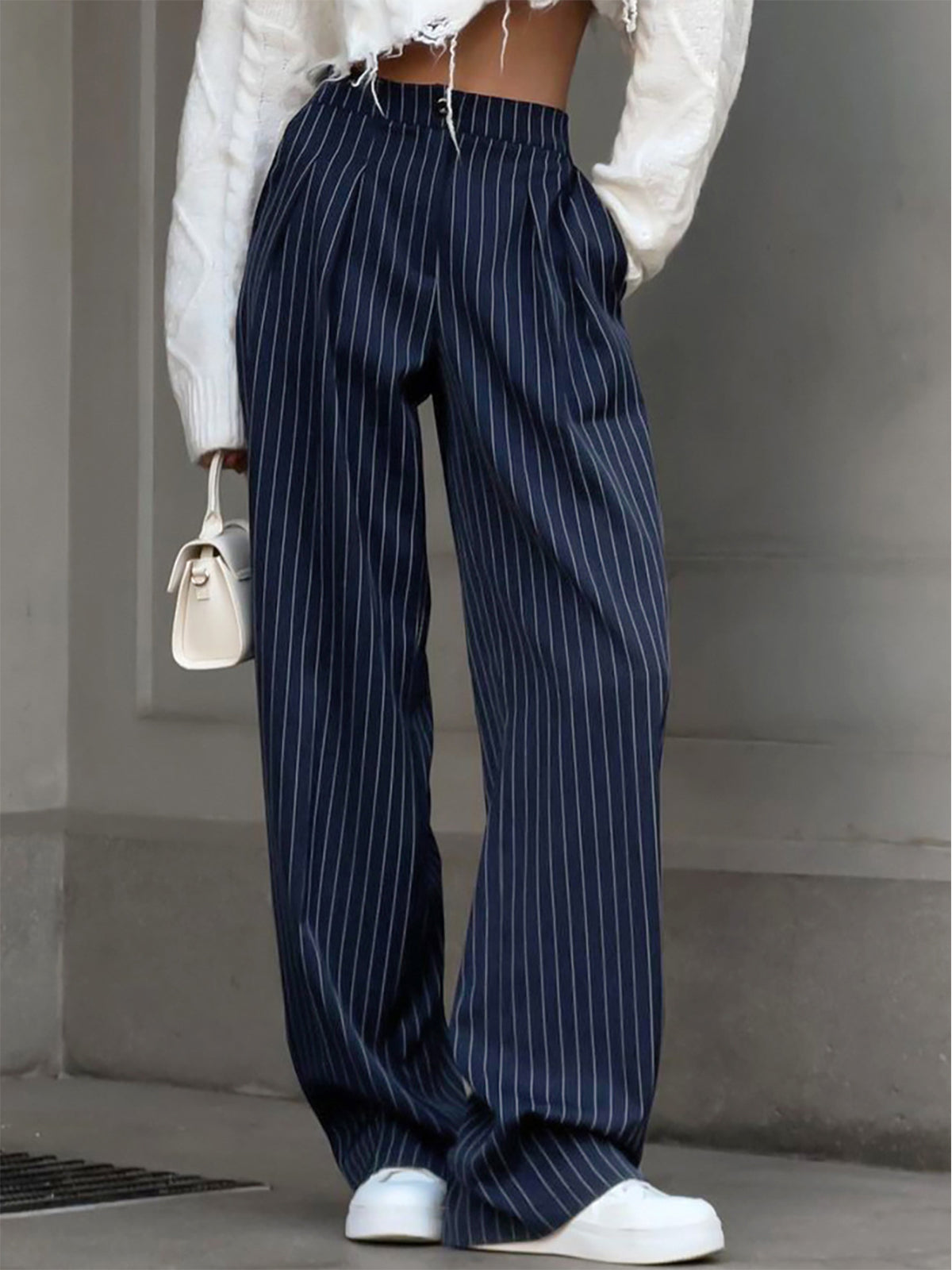 Pleated Pleated Trousers in Navy – Colette by Maravesse