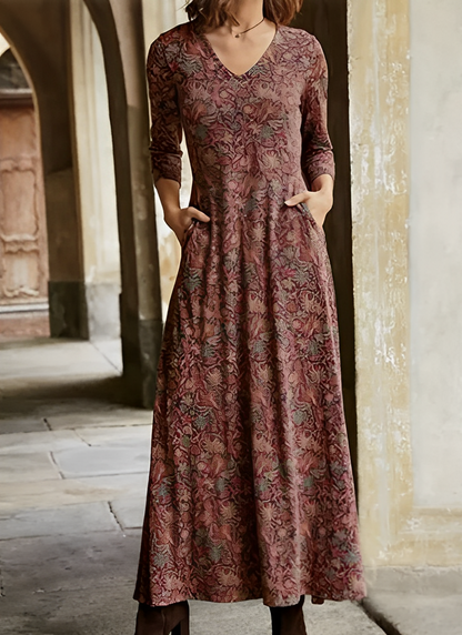 Vintage Dress in Red – Aurelia by Maravesse