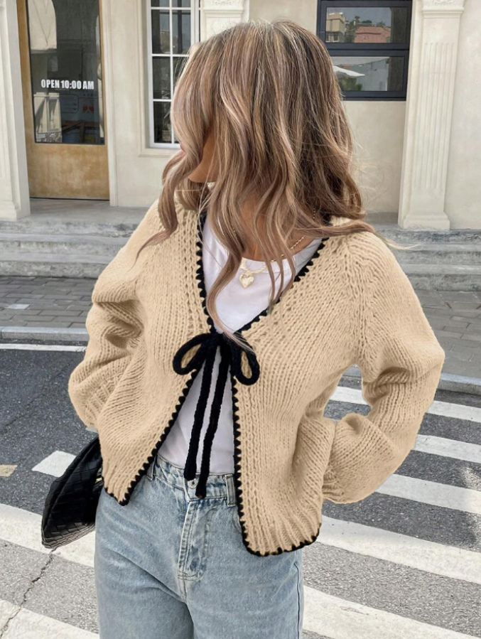 Cropped Cardigan in Beige – Augusta by Maravesse
