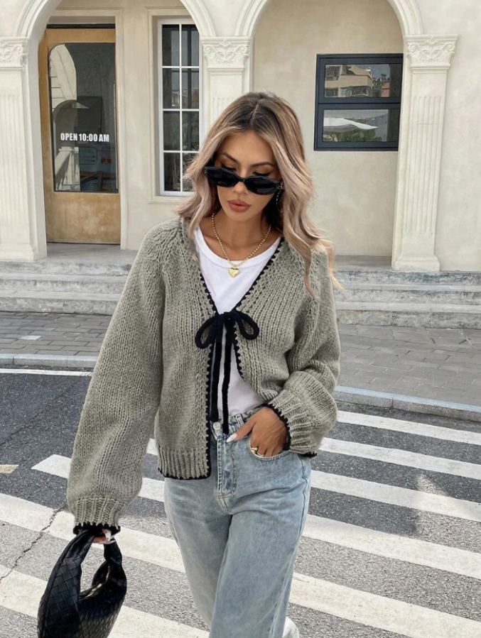 Cropped Cardigan in Grey – Augusta by Maravesse