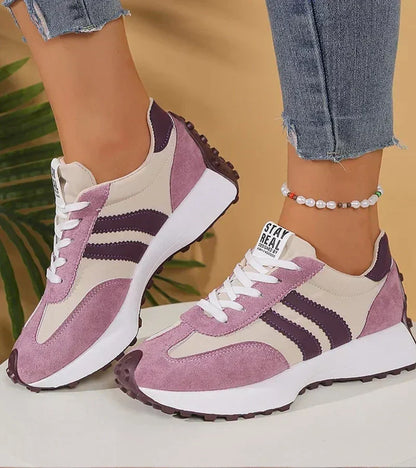 Sneakers in Purple – Antoinette by Maravesse