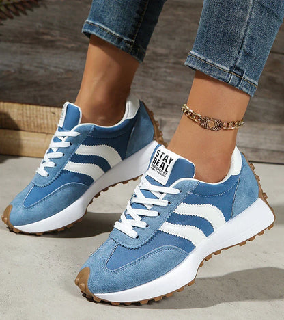 Sneakers in Blue – Antoinette by Maravesse