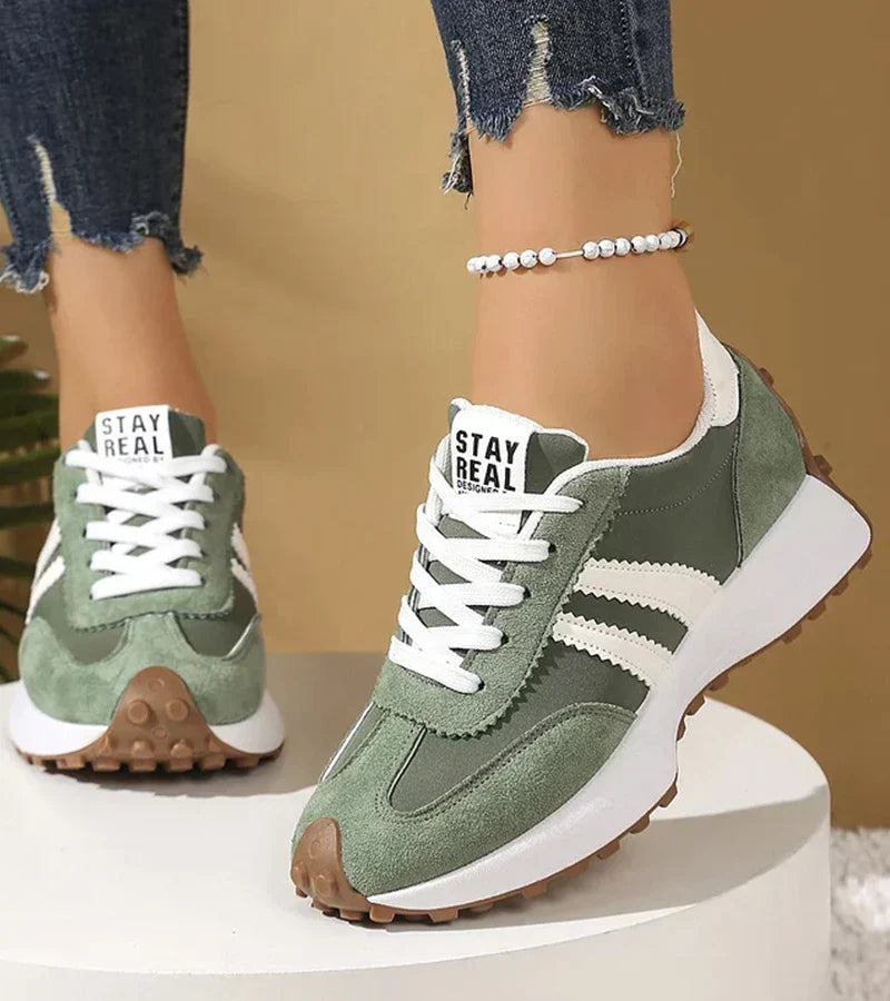 Sneakers in Green – Antoinette by Maravesse