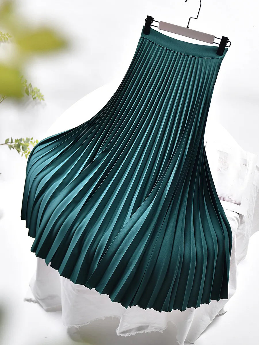 Pleated Pleated Skirt in Green – Margaux by Maravesse
