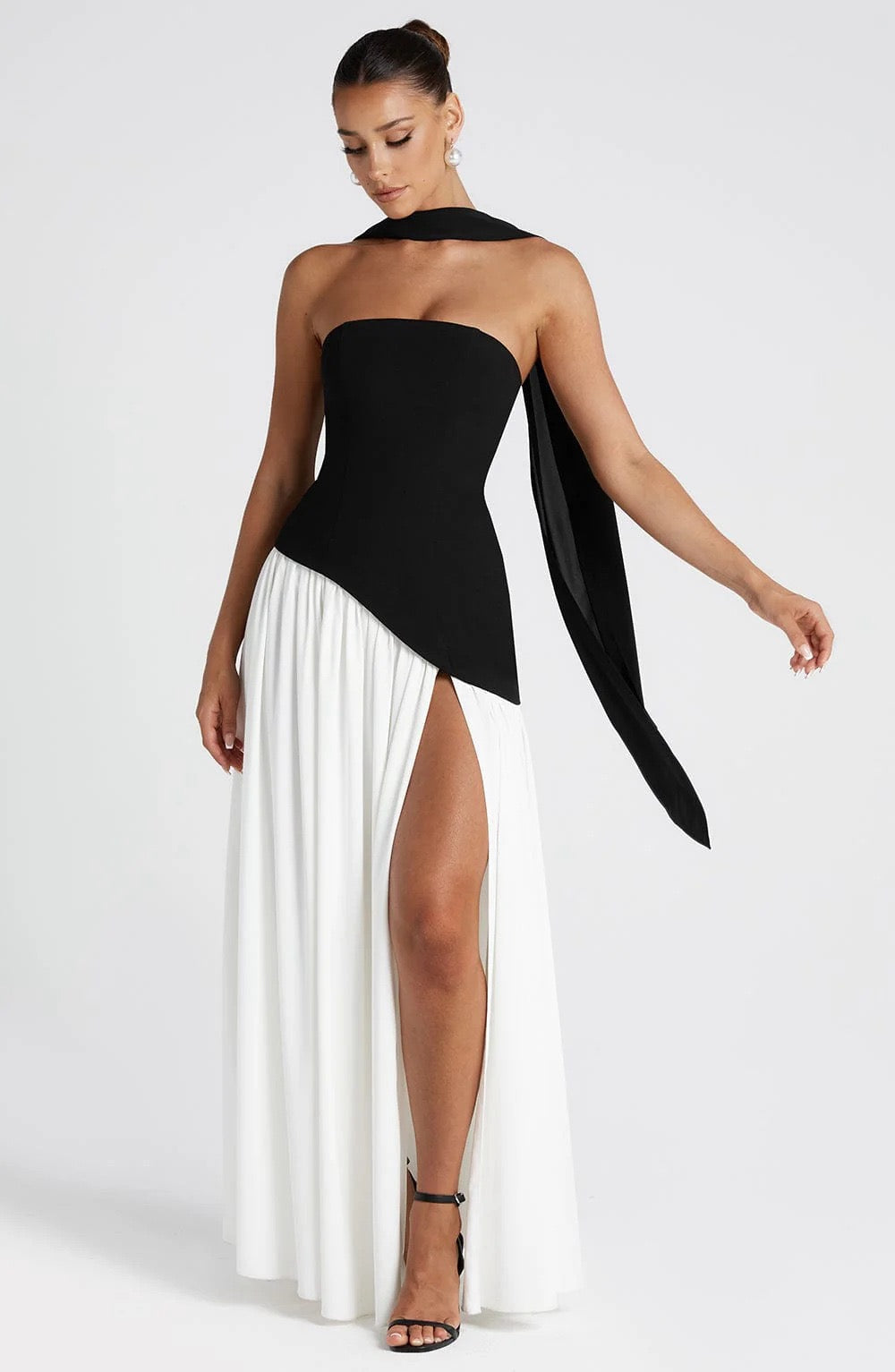 Cocktail Maxi Dress in Black/White – Henrietta by Maravesse