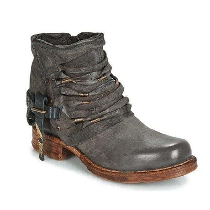 Boots in Black – Matilda by Maravesse