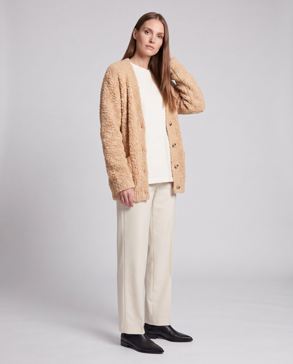 Teddy Cardigan in Beige – Philippa by Maravesse