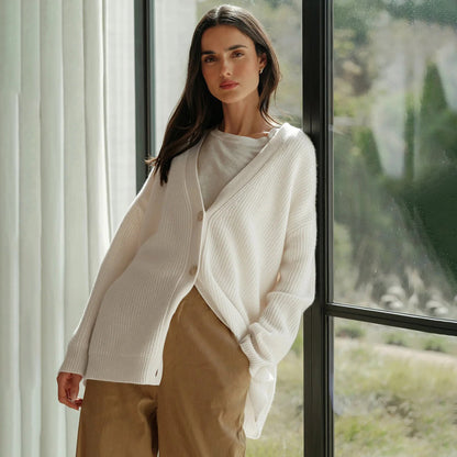 Oversized Cardigan in White – Arabella by Maravesse