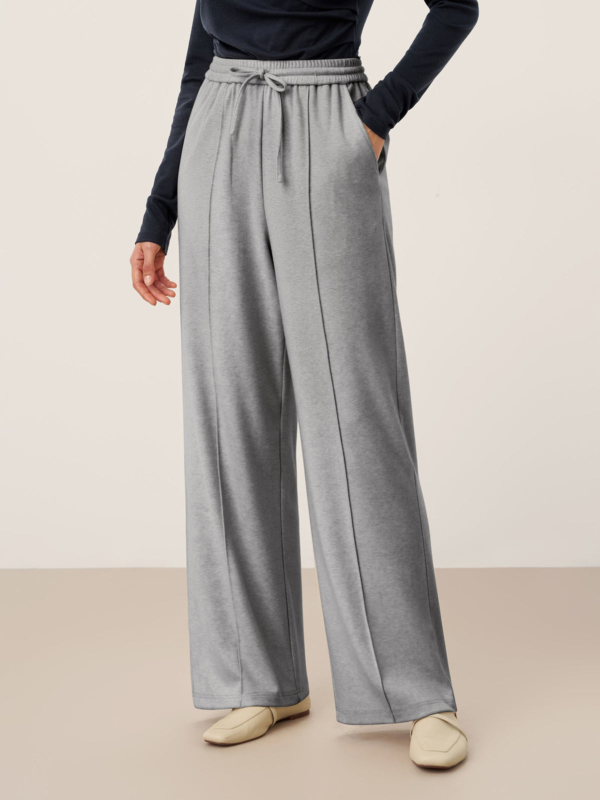 Wool Trousers in Light Grey – Sienna by Maravesse