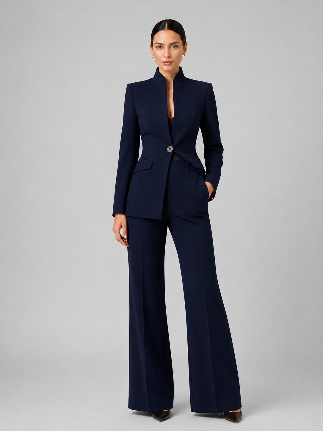 Formal Tailored Suit in Navy – Anouk by Maravesse