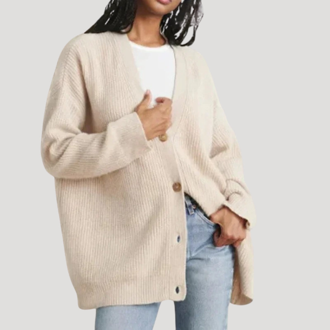 Oversized Cardigan in Beige – Matilda by Maravesse