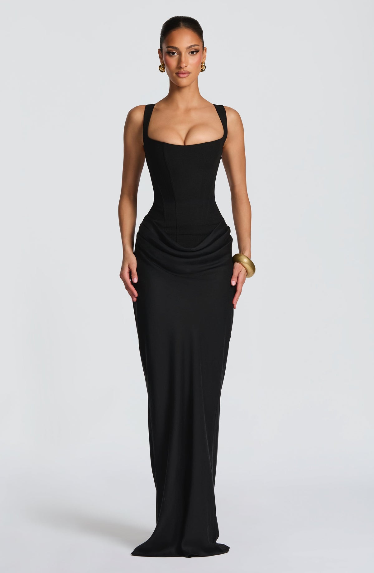 Bridesmaid Maxi Dress in Black – Quilla by Maravesse