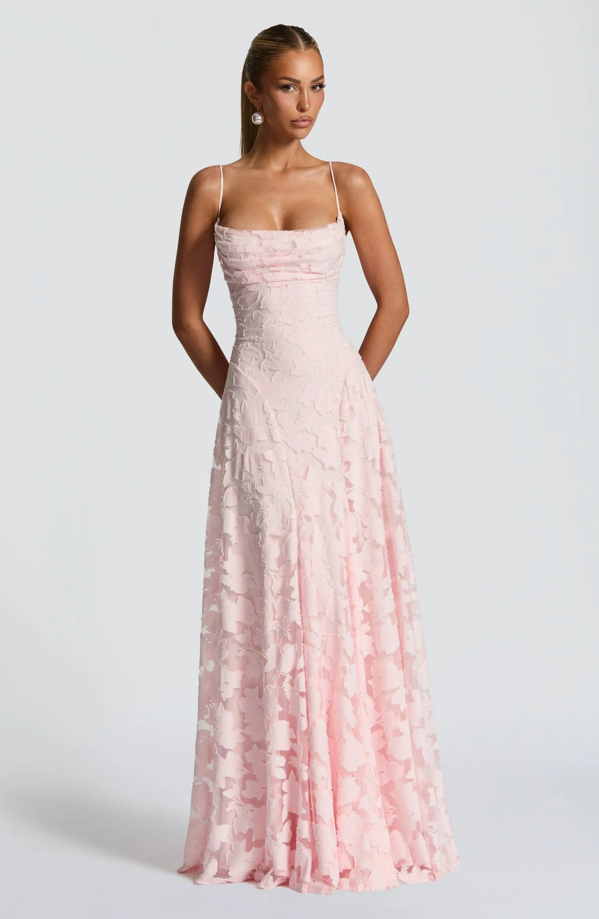 Dress in Powder pink – Beatrix by Maravesse