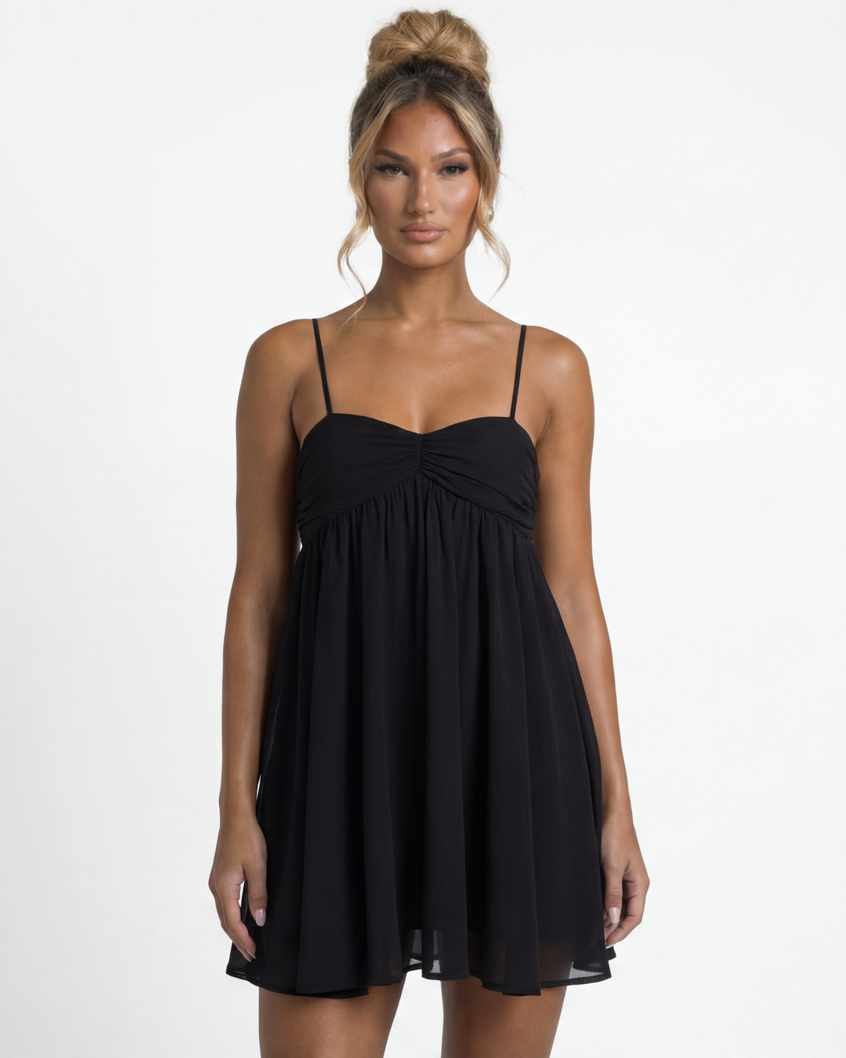 Mini Dress in Black – Maelle by Maravesse