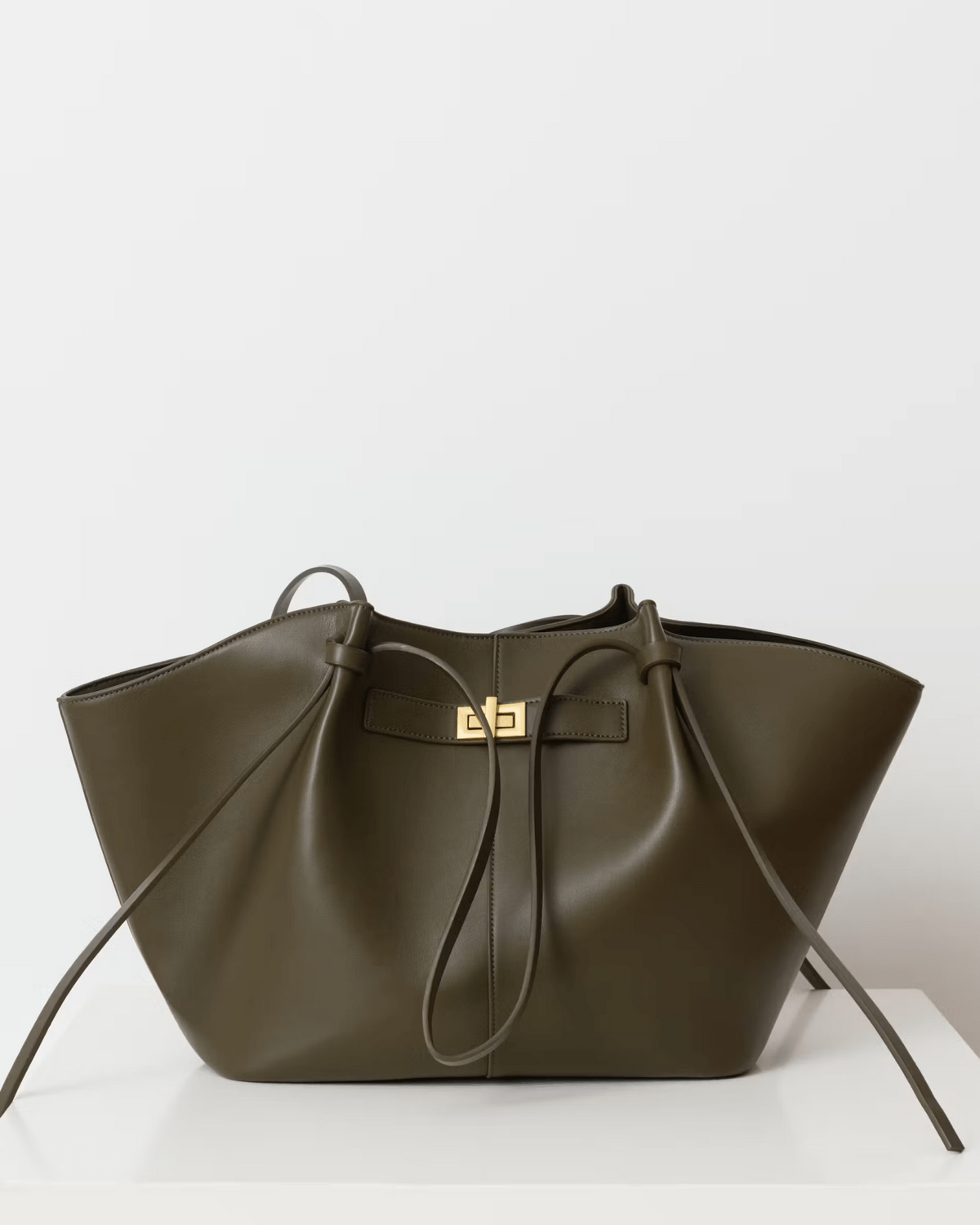 Luxe Tote in Olive Green – Aurelia by Maravesse