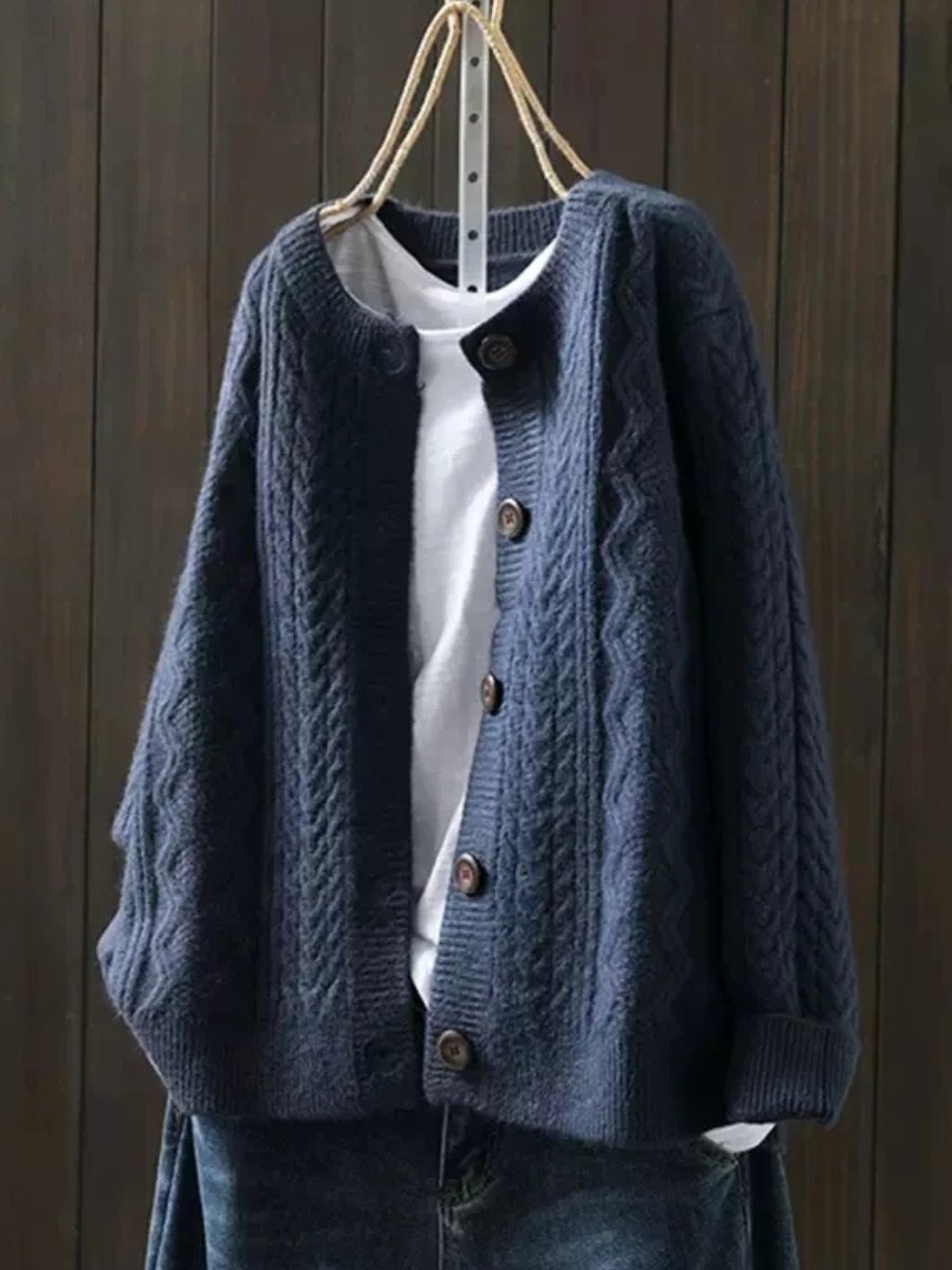 Cable-Knit Cardigan in Navy Blue – Delphine by Maravesse